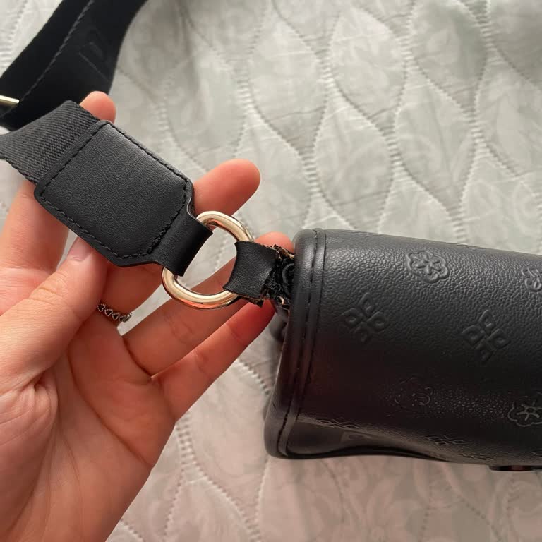 Hediye Çantada Fatura Sorunu Ve Garanti Talebi