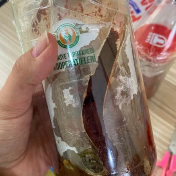 Kargo Teslimatında Cam Kırıkları Ve Ziyan Olan Ürünler