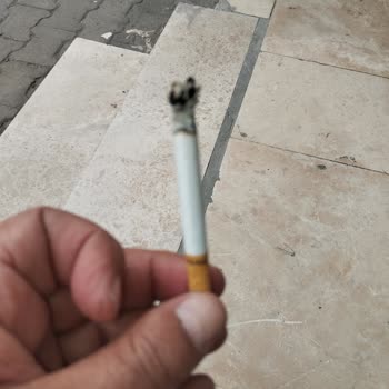 Marlboro Touch Sigarasından Tahta Parçası Çıktı