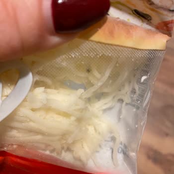 Açılmamış Paket Mozerella Peynirinde Küf Sorunu