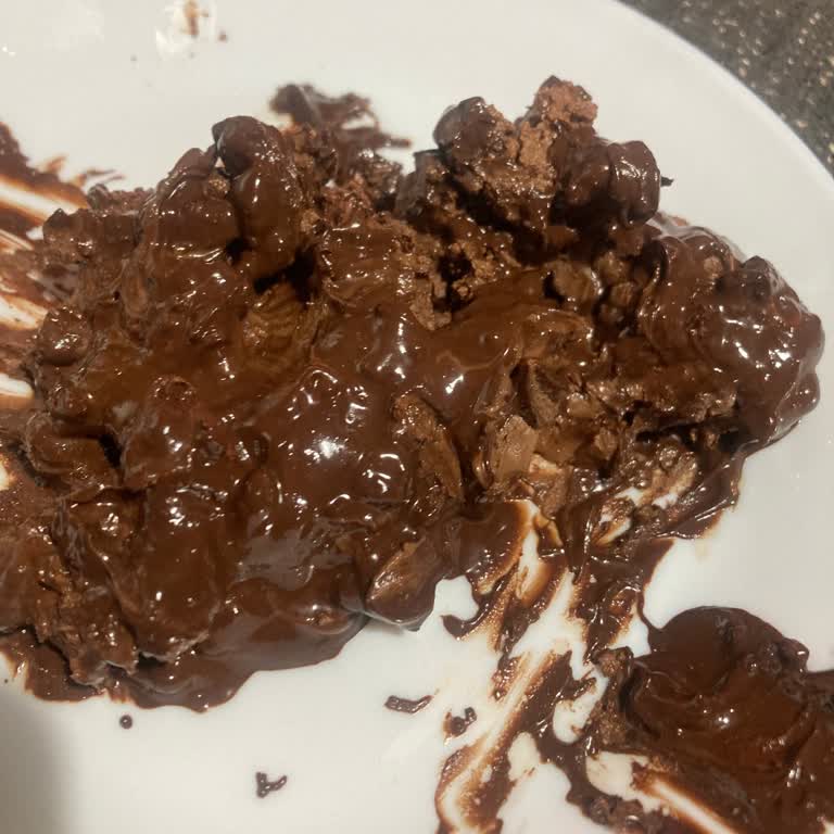 Ülker Sütlü Çikolata Erime Sorunu Ve Kalite Düşüşü