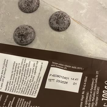 Pakmaya Bitter Çikolata: Beklenmedik Tat Ve Görünüm Sorunu