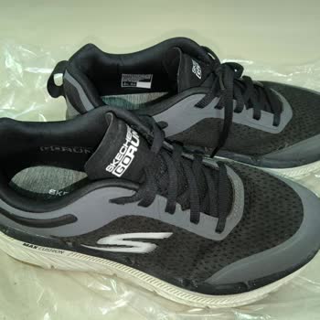 Dayanıklı Olmayan Skechers Ayakkabı Ve Geçersiz Mağaza Gerekçesi