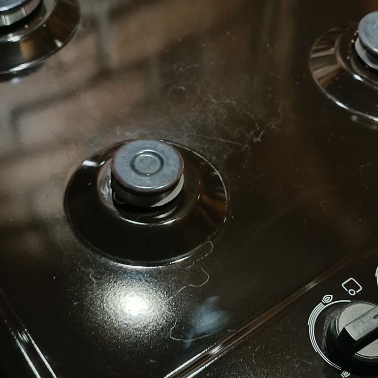 Bosch Ocak Temizlik Ürünü Sonrası Beyaz Lekeler