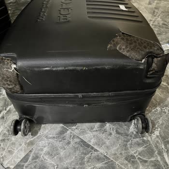 Kayıp Valiz Ve Hasarlı Eşyalar: THY Yolculuğunda Yaşanan Sorunlar