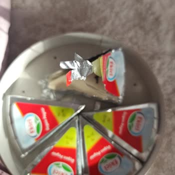 Taze Görünen Küflü Peynir Skandalı