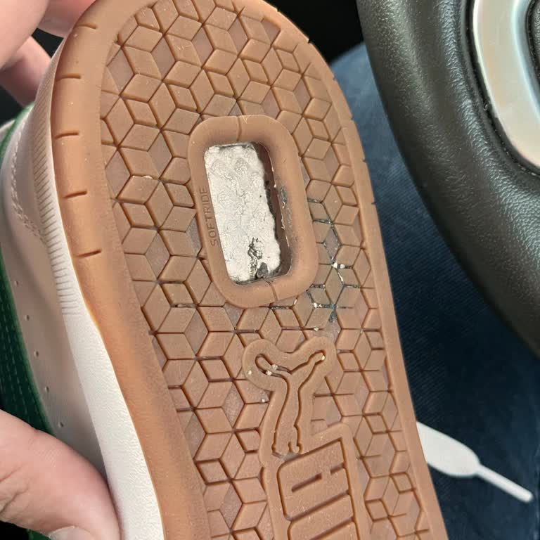 Puma Ayakkabı Tabanında Çökme Ve Koku Sorunu