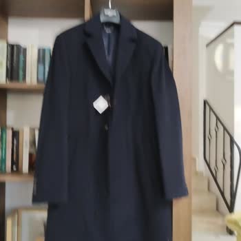 Eksik Düğmelerle Gelen Cacharel Kaban Hayal Kırıklığı