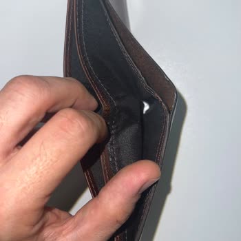 Boyner'den Alınan Cüzdanın Kalitesizliği Ve İade Sorunu