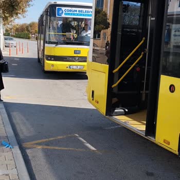 Otobüs Saatleri Ve Bekleme Süresi Sorunu