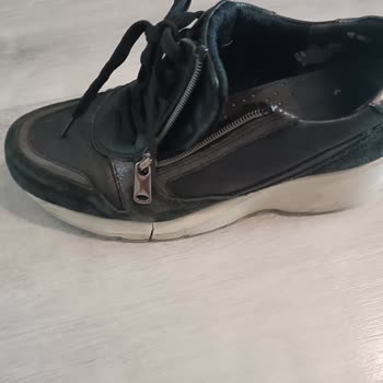 Derimod Ayakkabının Kısa Sürede Tabanının Yarılması Ve Yetersiz Müşteri Hizmeti