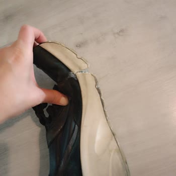 Derimod Ayakkabının Kısa Sürede Tabanının Yarılması Ve Yetersiz Müşteri Hizmeti