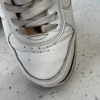 Bershka Ayakkabıda Kalite Sorunu Ve İletişim Eksikliği