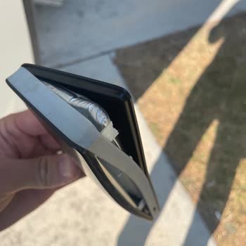 Trust Powerbank aufgebläht Explosionsgefahr unzuverlässig und potenziell gefährlich