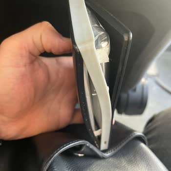 Trust Powerbank aufgebläht Explosionsgefahr unzuverlässig und potenziell gefährlich