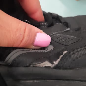 Skechers Ayakkabıda Eşzamanlı Yırtılma Sorunu