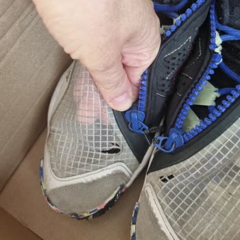 Nike Ayakkabıda Beklenmedik Yırtılma Ve İlgisizlik