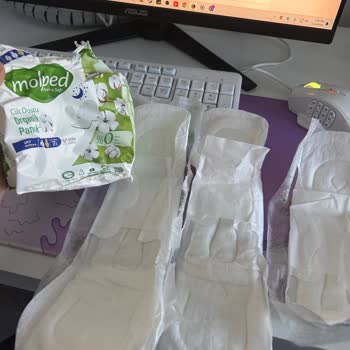 Hatalı Üretim: Molped Pure Soft Gece Pedlerindeki Yapışkan Sorunu