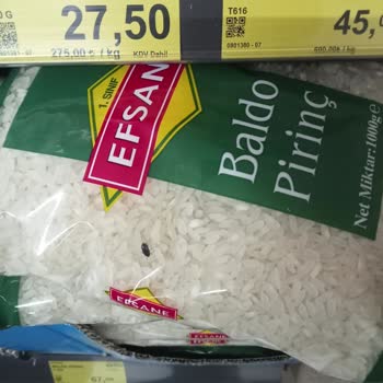 Pirinç Paketinde Canlı Böcek Şoku