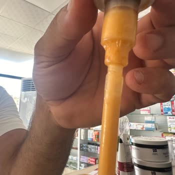 Vichy Dercos Anti-Dandruff Shampoo Quality Issues – Strong Odor and Poor Results