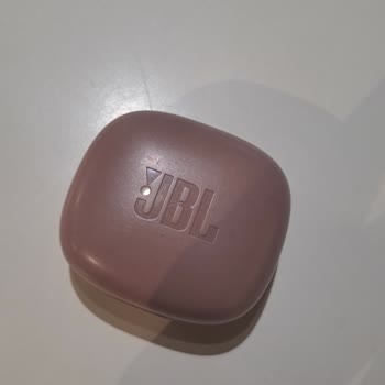 Aniden Bozulan Kulaklık Şoku