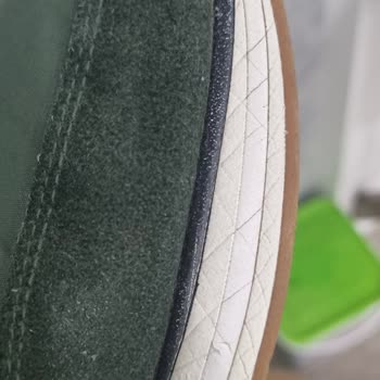Lacoste Ayakkabıda Renk Ve Astar Sorunu