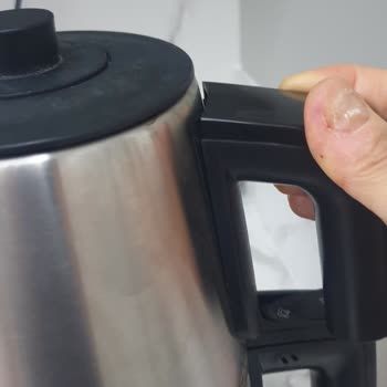 Sürekli Arızalanan Çaydanlıkla Başımız Dertte!