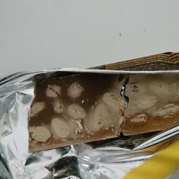 BİM Bozulmuş Bademli Çikolata Sorunu!