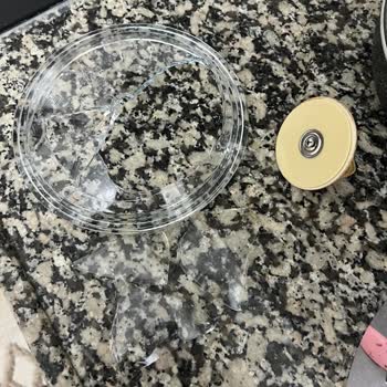 Karaca Crystal Sahan Kapağı Patladı, Güvenlik Tehlikesi