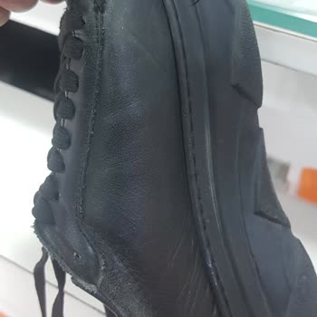 Sürekli Çatlayan Tabanlar Ve Yetersiz Garanti Bilgilendirmesi