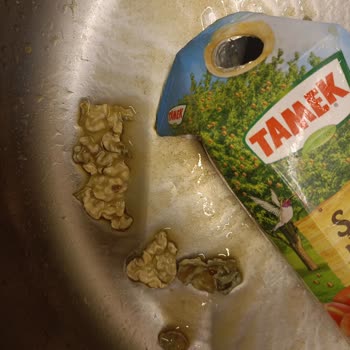 Tamek Şeftali Nektarında Beklenmedik Maddeler