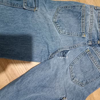 DeFacto Pantolonun Hızla Parçalanması Ve Müşteri Yardım Talebi