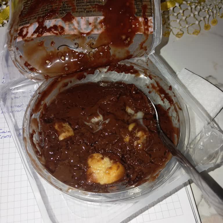 Bozuk Profiterol: Ağızda Kötü Tat Bırakan Deneyim