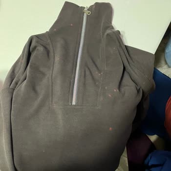 Leke Çıkartıcı Renkli Kıyafetleri Mahvediyor