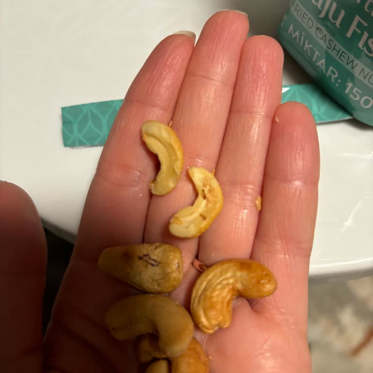 BİM'den Aldığım Bozuk Kaju Ve Böcek Sorunu