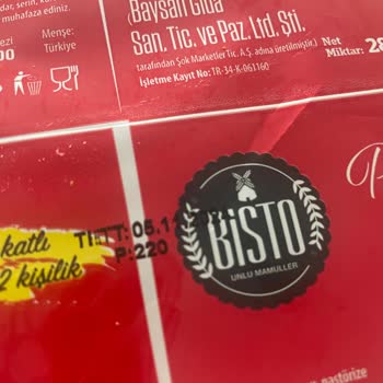 Küflü Pasta Altı Ve Tarihi Geçmiş Ürünler Tehlikesi