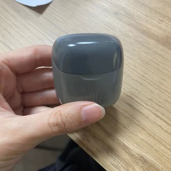 JBL TUNE225TWS Kulaklıkta Bağlantı Ve Şarj Sorunları