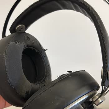 James Donkey 712 Kulaklık Pedlerinde Soyulma Sorunu