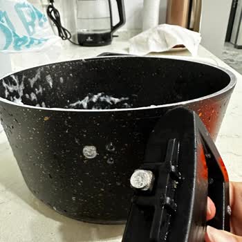 Karaca Ürünlerinde Kalite Sorunu: Tencere Ve Servis Seti Hayal Kırıklığı