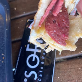 AVM'de Şaşırtıcı Tost Deneyimi