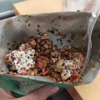 Yayla Kapalı Paket İçinde Küflenen Yayla Hazır Salata!