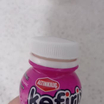 Şişmiş Kefir Şoku: Tarihi Geçmemiş Ürün Patlama Riski Taşıyor!