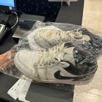 Nike Air Jordan Low 1 Shoes Developed Tears and Mold Within 2 Months