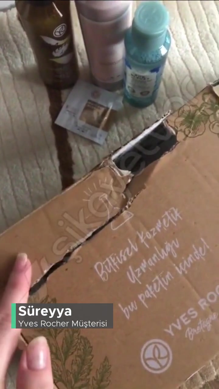 Yves Rocher Kargo Kutusunun Büyük Bir Şekilde Yırtık Gelmesi! videonun kapak resmi