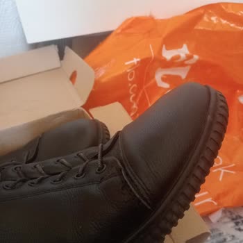 Oxide Schuhe von FLO gebraucht und beschädigt geliefert meine enttäuschende Erfahrung