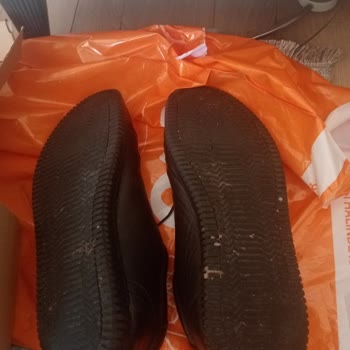 Oxide Schuhe von FLO gebraucht und beschädigt geliefert meine enttäuschende Erfahrung