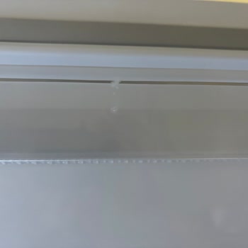 Altus Buzdolabında Kapı Rafı Lekeleri Sorunu