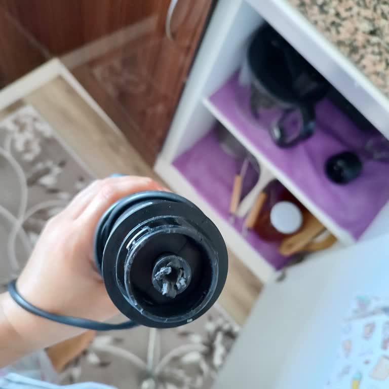 Arçelik Blender Set defekt Rauch und schmelzendes Plastik Ersatzteil nicht erhältlich