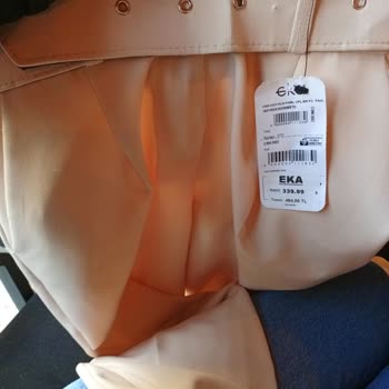 Eka Giyim'de Renk Değişim Engeli