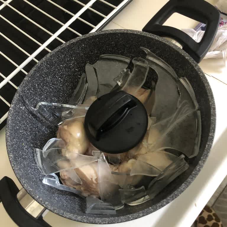 Emsan Mutfak Döküm Tencere Seti İle Yaşanan Güvenlik Sorunu